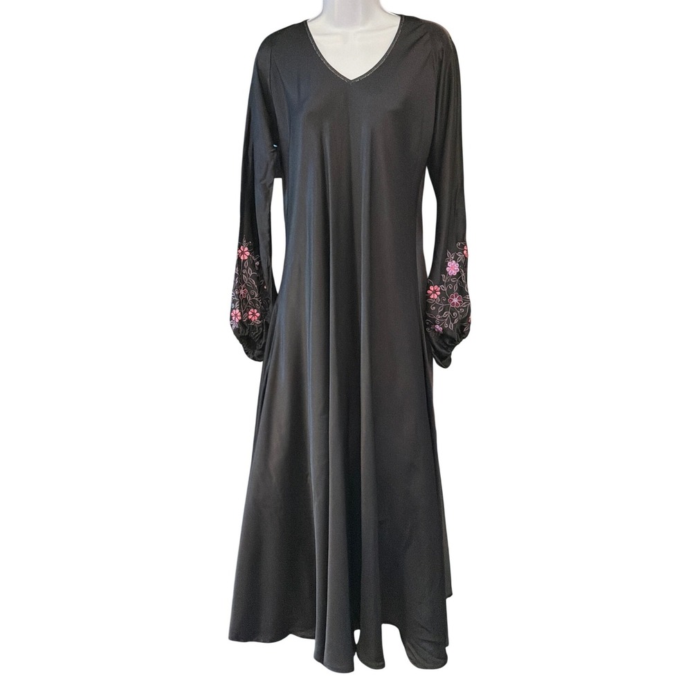 Vintage Unbranded Maxi Dress Whimsigoth Goth Bohemian Floral Embroidery Sleeves